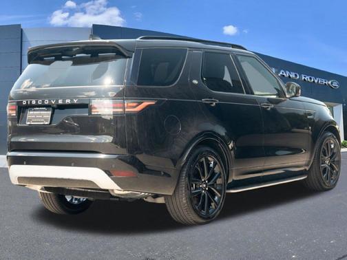 Santorini Black 2026 Land Rover Discovery