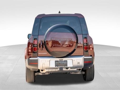 2025 Land Rover Defender P400 S