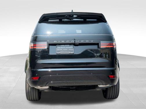 2025 Land Rover Discovery P300 Dynamic SE