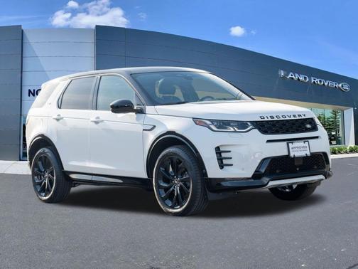 Fuji White 2025 Land Rover Discovery Sport Dynamic SE