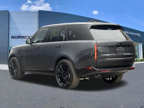 2026 Land Rover Range Rover P400 SE