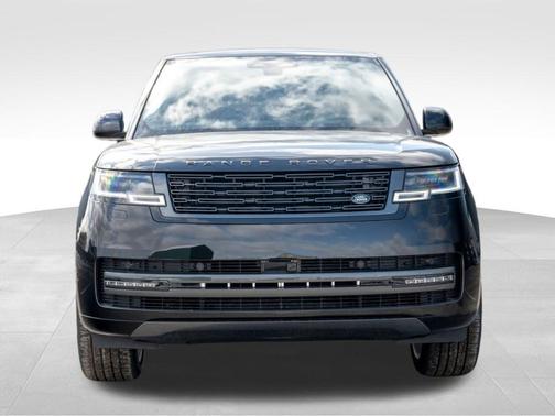 2025 Land Rover Range Rover P400 SE 7 Seat