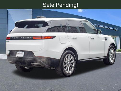 Fuji White 2024 Land Rover Range Rover Sport SE