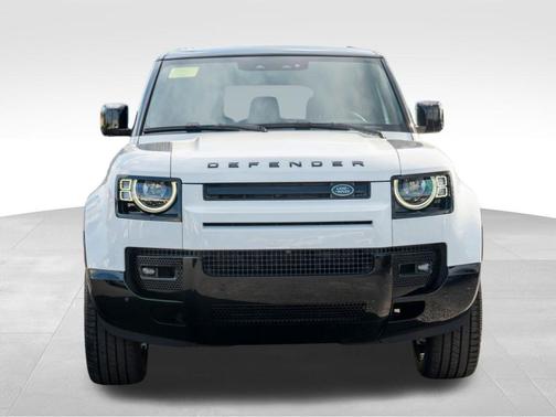 2025 Land Rover Defender P400 X-Dynamic SE