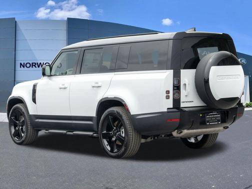 Fuji White 2026 Land Rover Defender P300 S