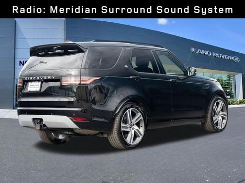 2024 Land Rover Discovery P360 Metropolitan Edition