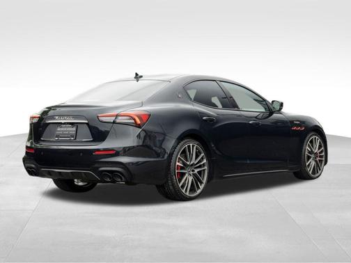 2021 Maserati Ghibli Trofeo