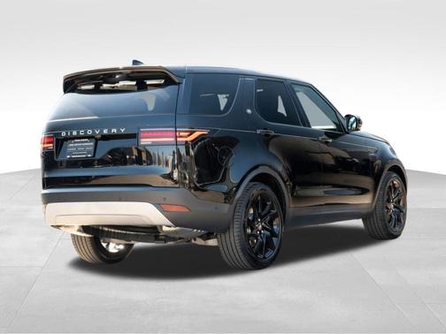 2025 Land Rover Discovery P300 S