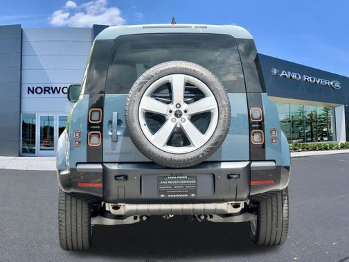 Tasman Blue Metallic 2026 Land Rover Defender P400 X-Dynamic SE