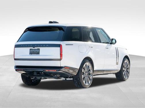 2025 Land Rover Range Rover P530 SE