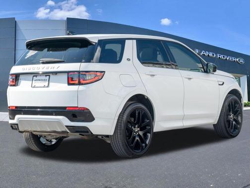Fuji White 2025 Land Rover Discovery Sport S