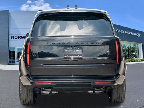 Narvik Black 2026 Land Rover Range Rover P615 SV Black