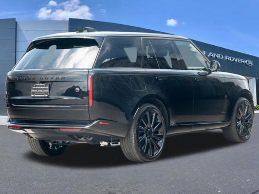 Narvik Black 2026 Land Rover Range Rover P615 SV Black