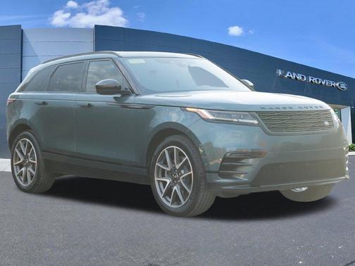 Giola Green 2026 Land Rover Range Rover Velar P250