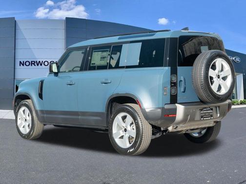 2026 Land Rover Defender P300 S