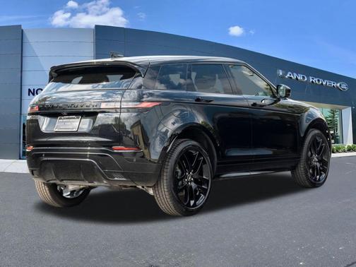 2026 Land Rover Range Rover Evoque Dynamic SE