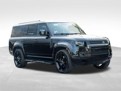 2025 Land Rover Defender P400 X-Dynamic SE