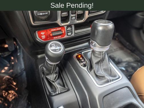 Bright White Clearcoat 2021 Jeep Gladiator Rubicon