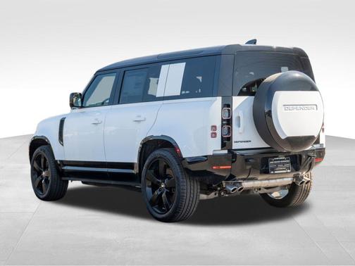 2025 Land Rover Defender P525 V8