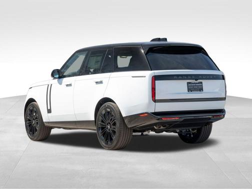 2025 Land Rover Range Rover P530 SE