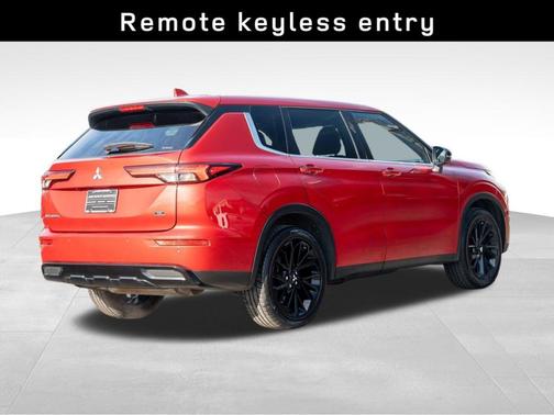 2023 Mitsubishi Outlander SE Black Edition