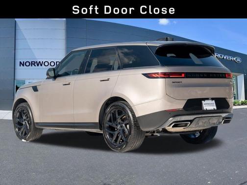 2023 Land Rover Range Rover Sport SE
