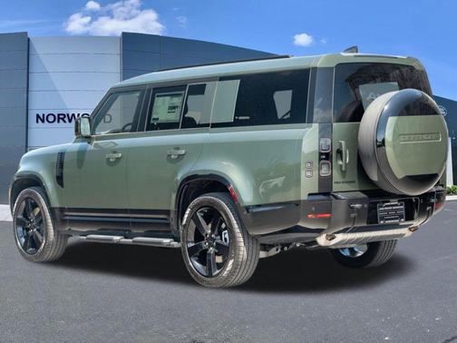 Woolstone Green 2026 Land Rover Defender P400 X-Dynamic SE