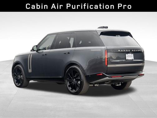 2025 Land Rover Range Rover P400 SE