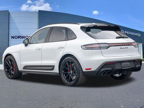 Carrara White Metallic 2024 Porsche Macan GTS