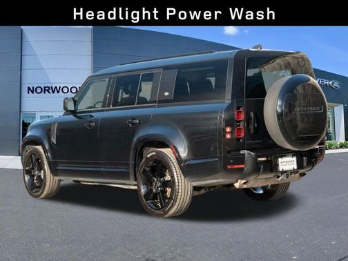 2024 Land Rover Defender P400 X-Dynamic SE