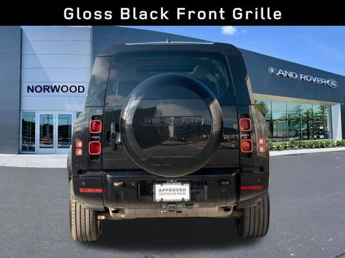 2024 Land Rover Defender P400 X-Dynamic SE