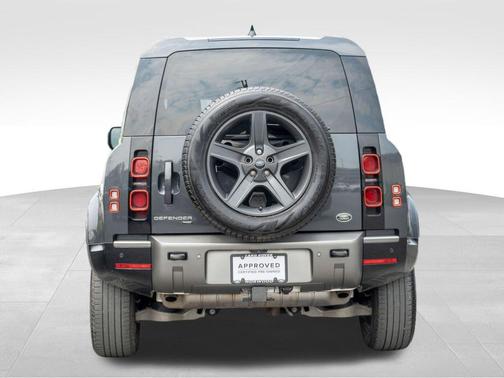 2022 Land Rover Defender 110 X-Dynamic SE