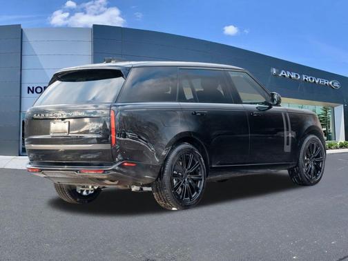 2026 Land Rover Range Rover P400 SE 7 Seat