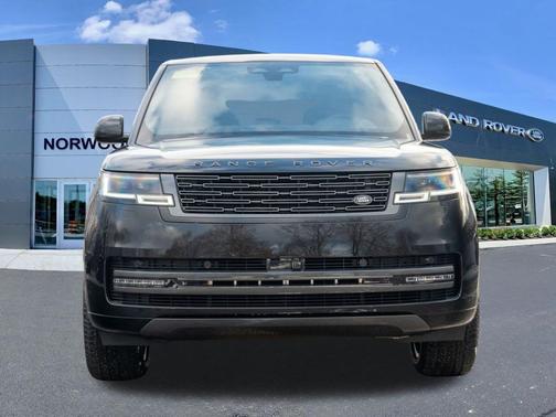 2026 Land Rover Range Rover P400 SE 7 Seat