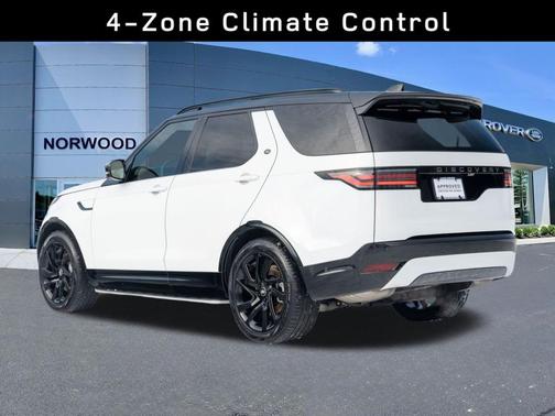 2024 Land Rover Discovery P300 Dynamic SE