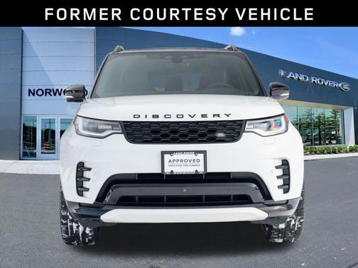 2024 Land Rover Discovery P300 Dynamic SE