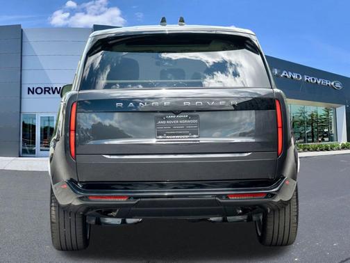 Carpathian Grey 2026 Land Rover Range Rover P400 SE