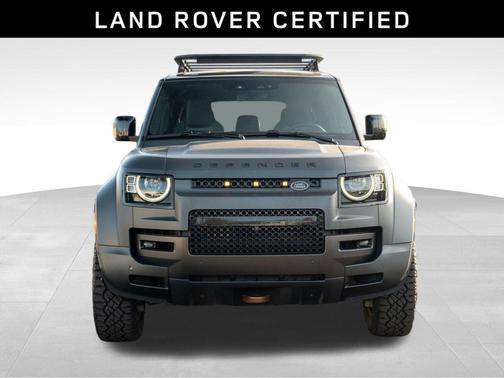 2025 Land Rover Defender V8