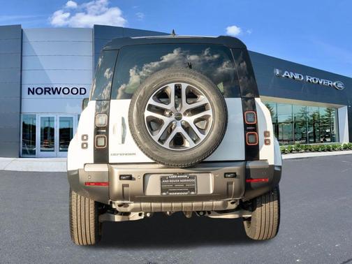 2026 Land Rover Defender 110 S