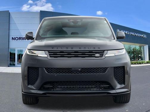 Ligurian Black In Gloss Finish 2025 Land Rover Range Rover Sport P635 SV Edition Two