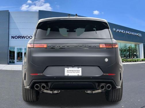 Ligurian Black In Gloss Finish 2025 Land Rover Range Rover Sport P635 SV Edition Two