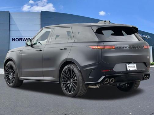 Ligurian Black In Gloss Finish 2025 Land Rover Range Rover Sport P635 SV Edition Two
