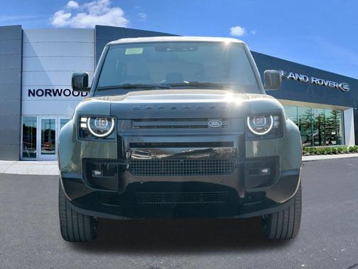 2026 Land Rover Defender 110 X