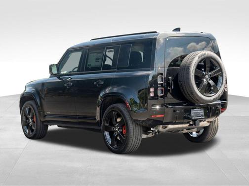 2025 Land Rover Defender P400 X