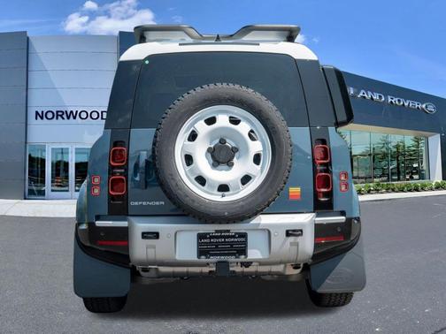 2025 Land Rover Defender P300