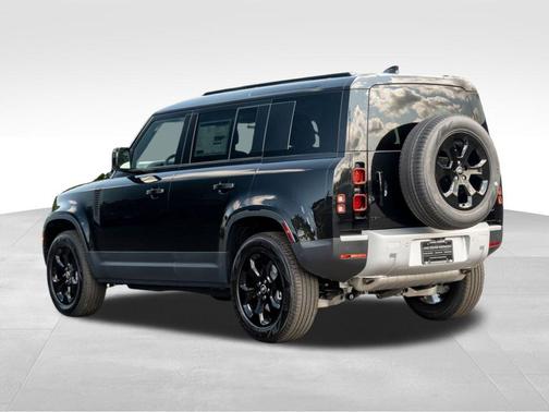 2025 Land Rover Defender P400 S