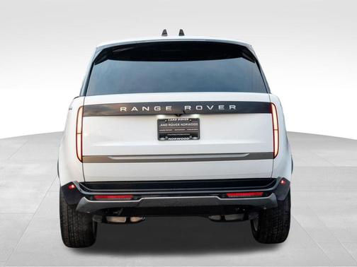 2026 Land Rover Range Rover SE