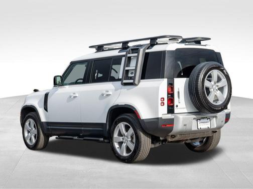 2023 Land Rover Defender 110 Standard