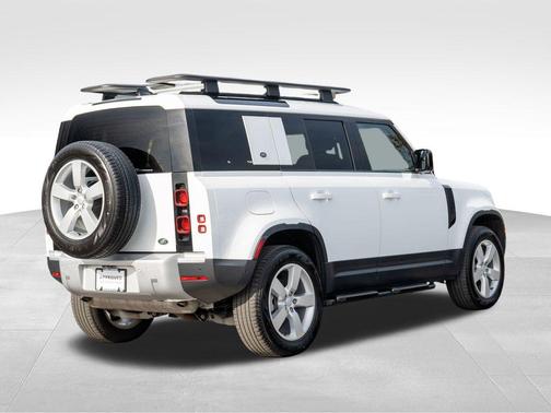 2023 Land Rover Defender 110 Standard