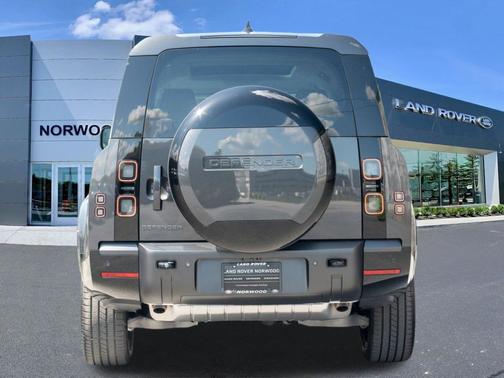 Gray 2026 Land Rover Defender P400 X-Dynamic SE